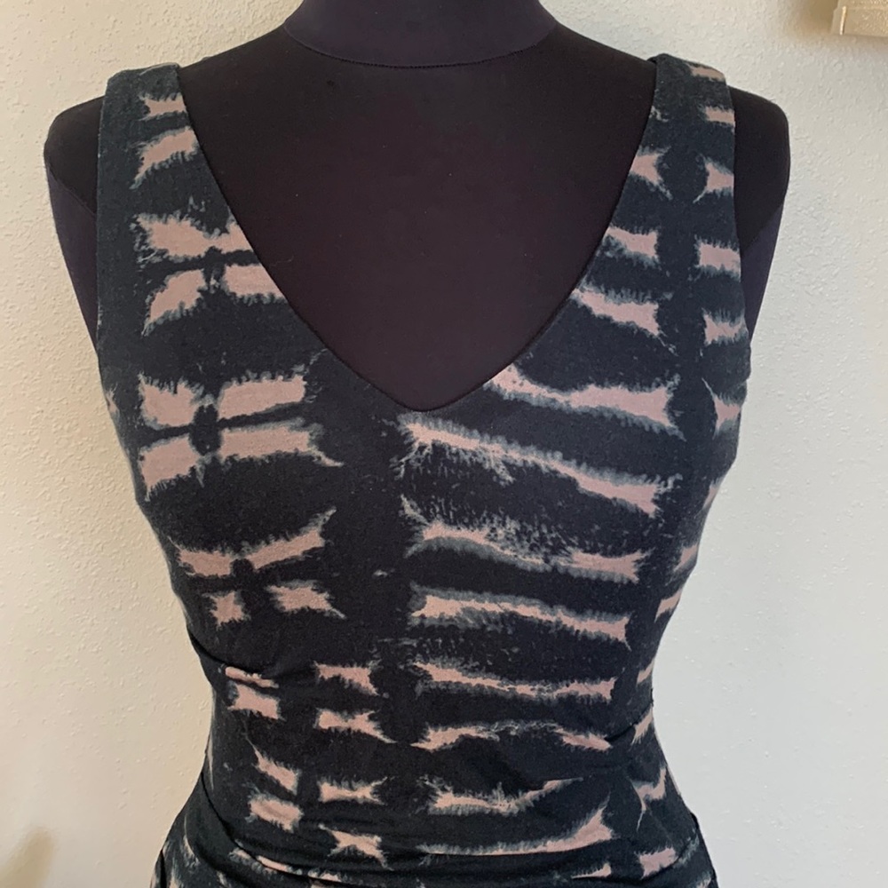Nicole Miller Artelier tie dye ruched bodycon dress - Picture 2 of 9